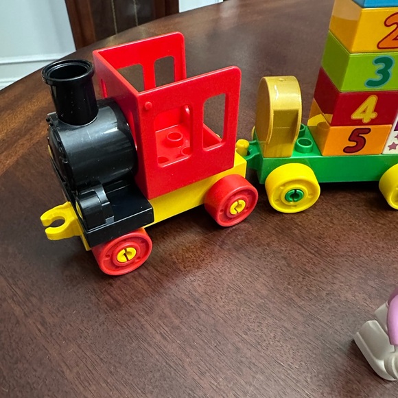 LEGO DUPLO Disney Mickey & Minnie Mouse Numbers Counting Train - Picture 2 of 7